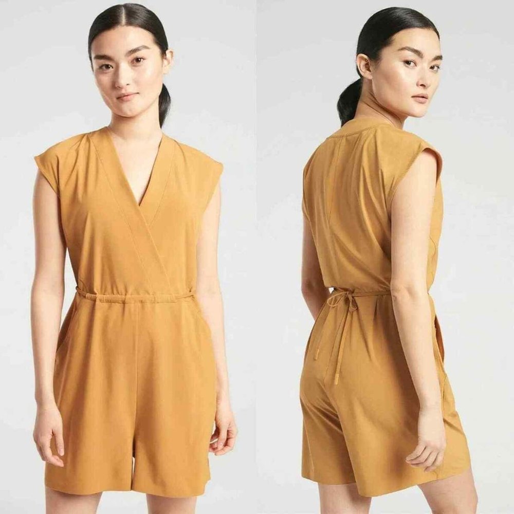NWT Athleta Marlow Short Sleeve V Neck Drawstring Romper in Tuscan Gold